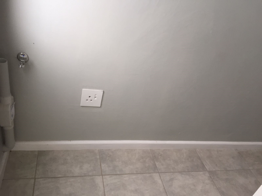 To Let 2 Bedroom Property for Rent in Kidds Beach Eastern Cape